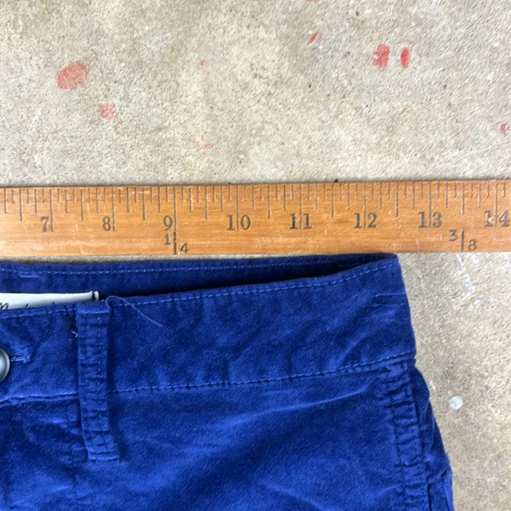 Madewell Emmet High-rise Wide leg cropped pant in velveteen
Size: 25 - Image 5