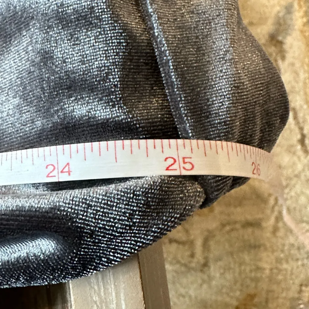 🌸Gibson Latimer Crushed Velvet Silver Dress Size Medium - Image 6