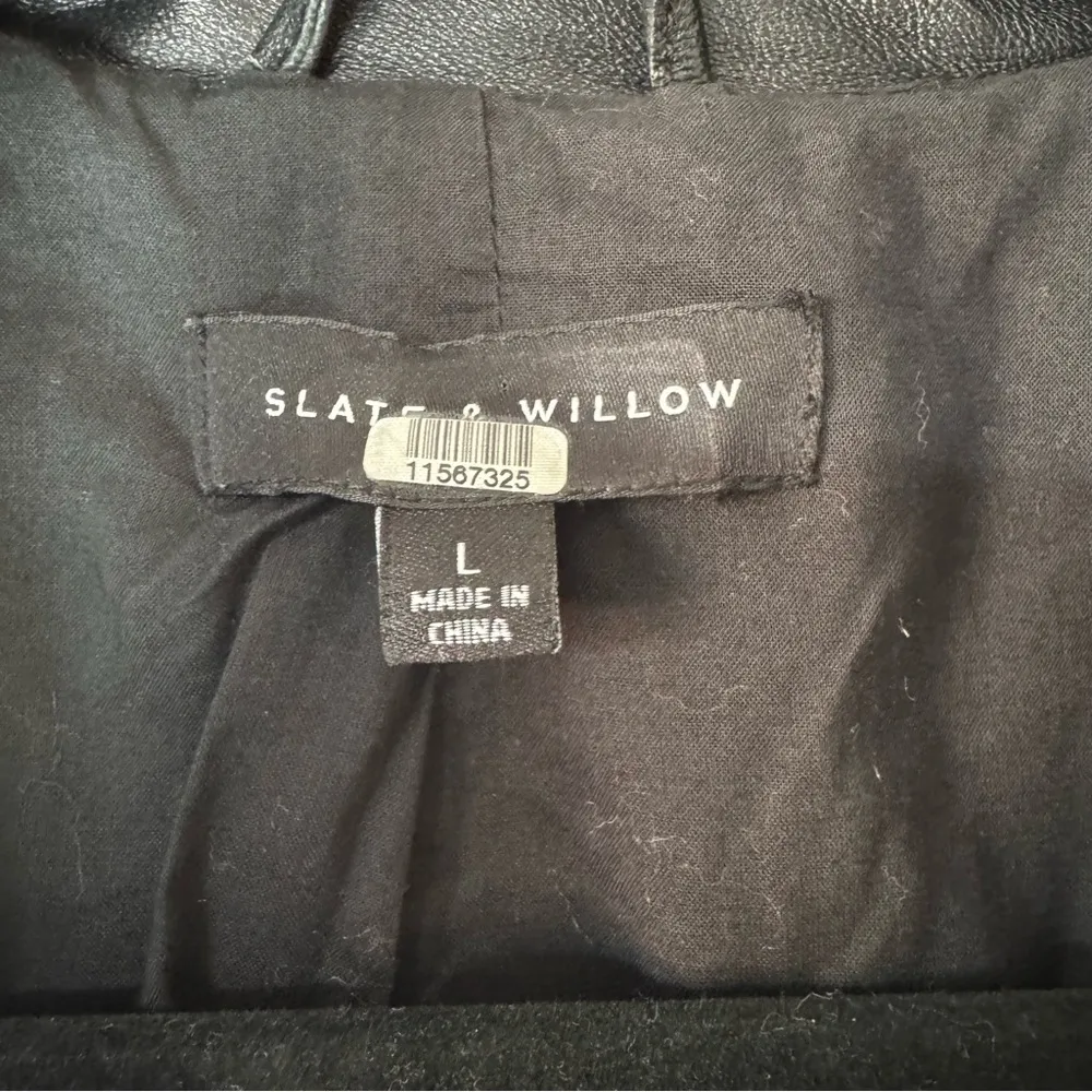 Slate & Willow Black Genuine Leather & Sherpa Moto Jacket Size Large - Image 4