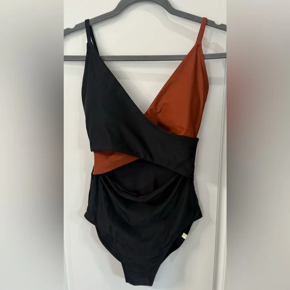 Summersalt - The Sea Breeze Cutout One-Piece Swimsuit - Image 2