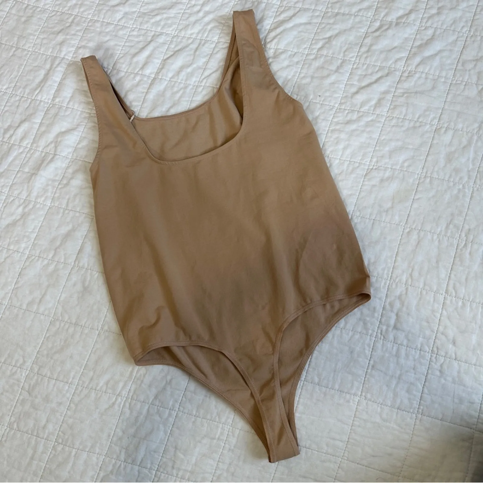 SKIMS Soft Smoothing Seamless Thong Bodysuit NEW NWT Clay - Image 3