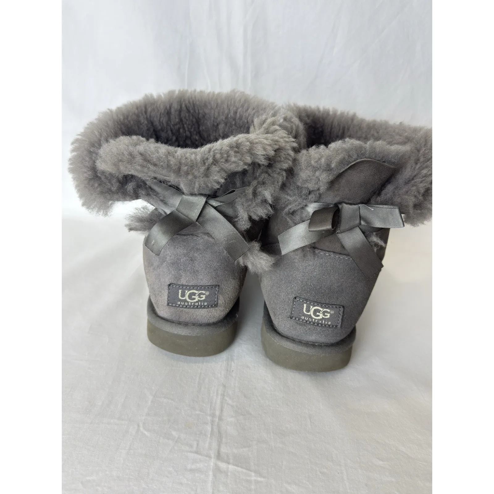UGG Mini Bailey Bow II Boots Gray Suede Women’s Size 9 Cozy Winter Shoes. - Image 5