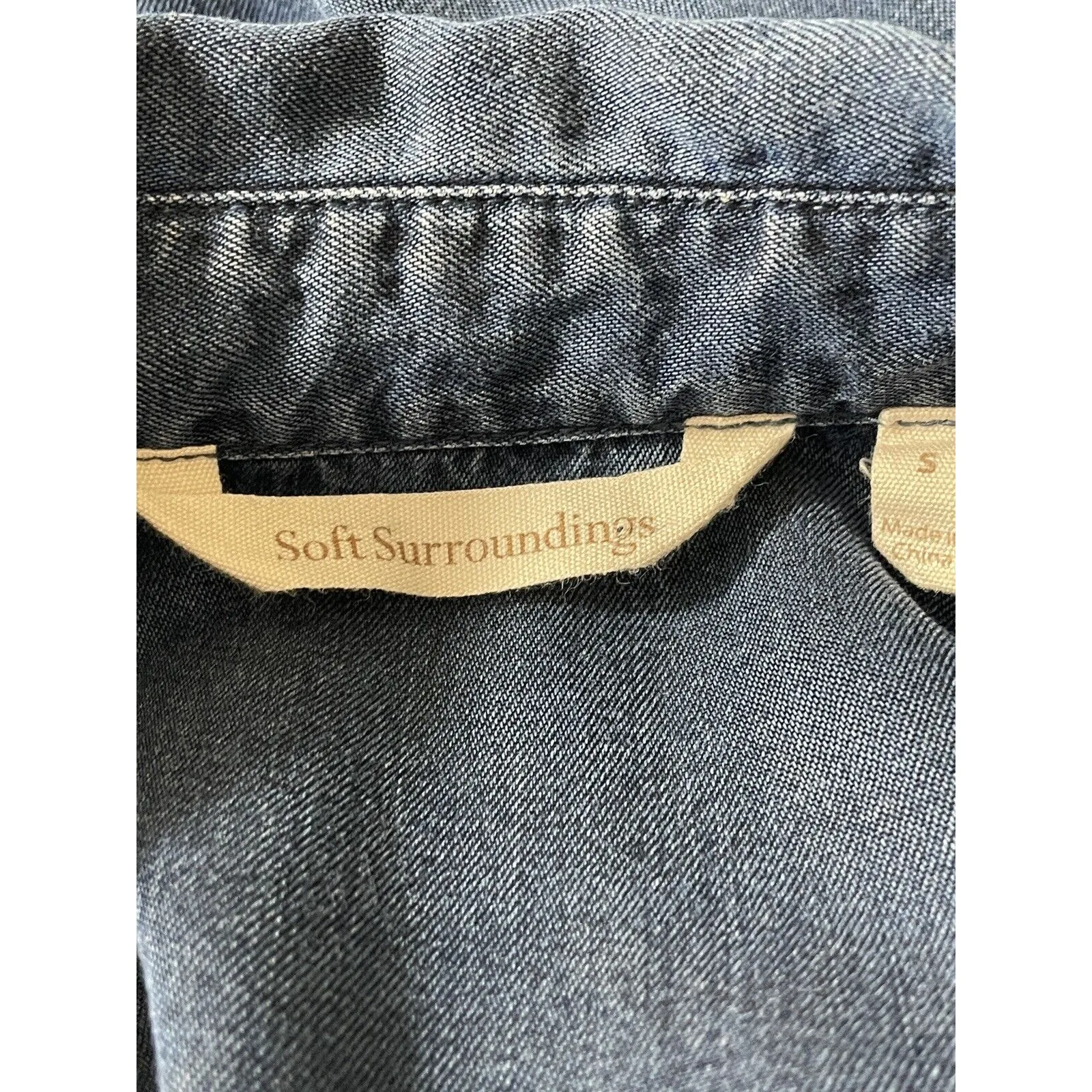 SOFT SURROUNDINGS HUTTON Tencel Popover Denim Chambray Button Back Small - Image 8