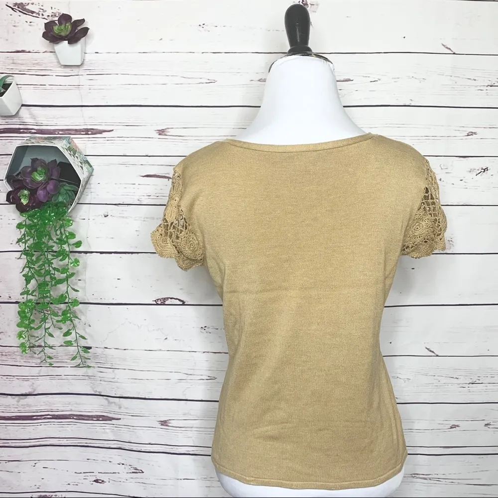 J. Jill Silk Blend Crochet Sleeve Beaded V Neck Top Size Small Tan Khaki Camel - Image 8