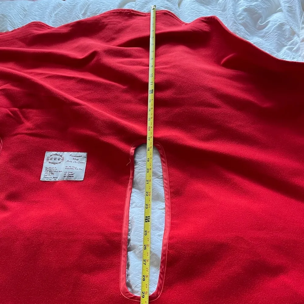 Never worn: cozy red reversible shawl - Image 5