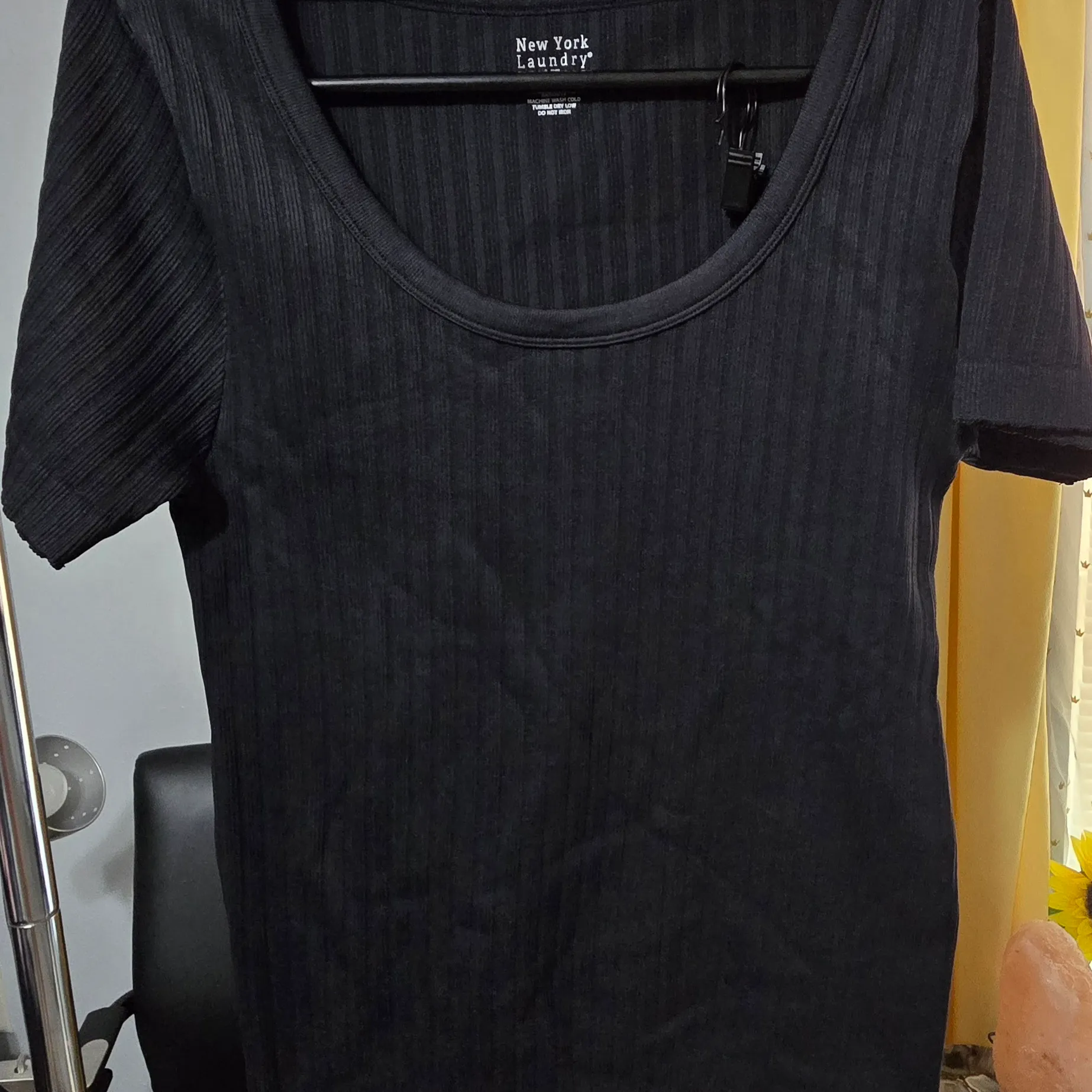 New York Laundry Charcoal Ribbed Short Sleeve Top - Image 3