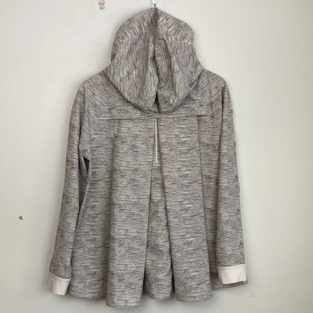 Lululemon| Gray Oversized Hooded Jacket  sz 6 - Image 3