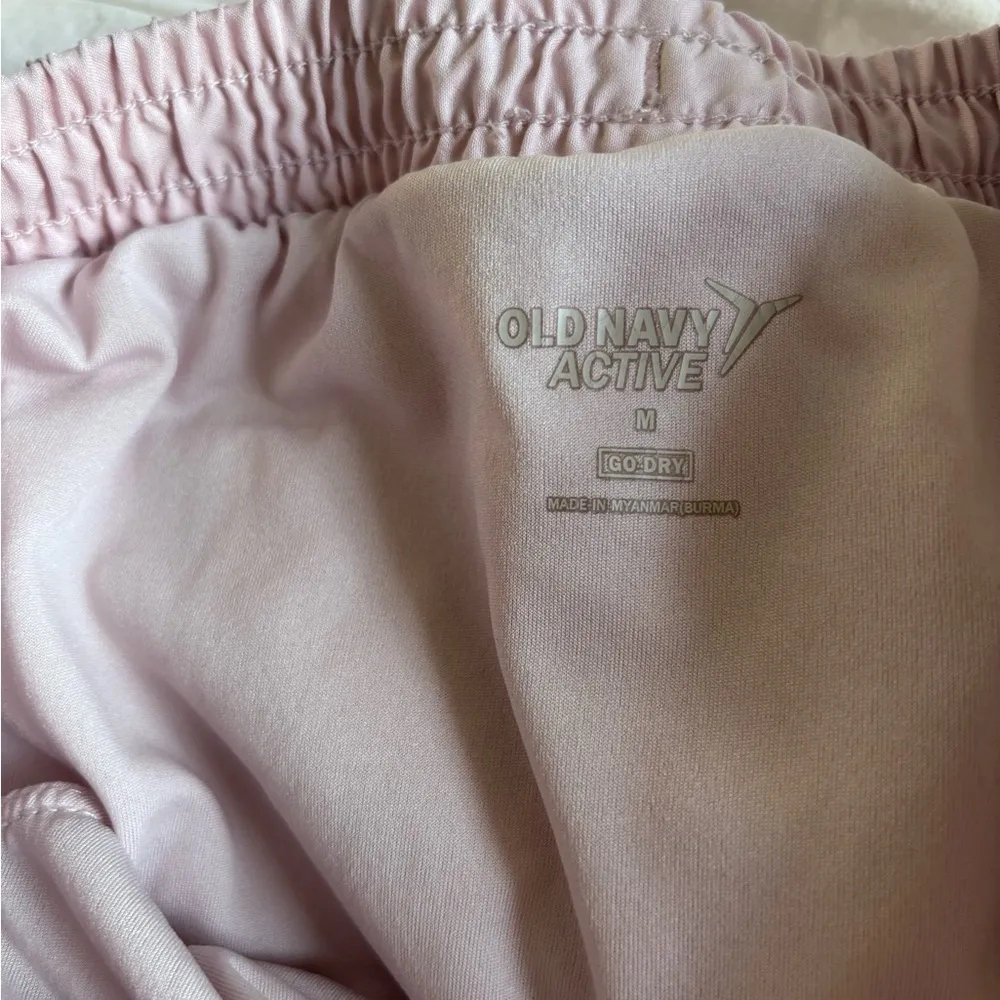 Pink old navy active shorts - Image 3