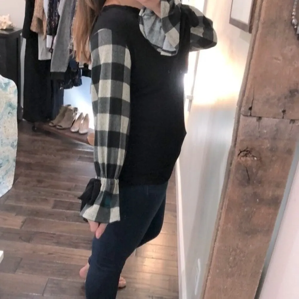 143 Story sold at Anthropologie small black blouse - Image 4