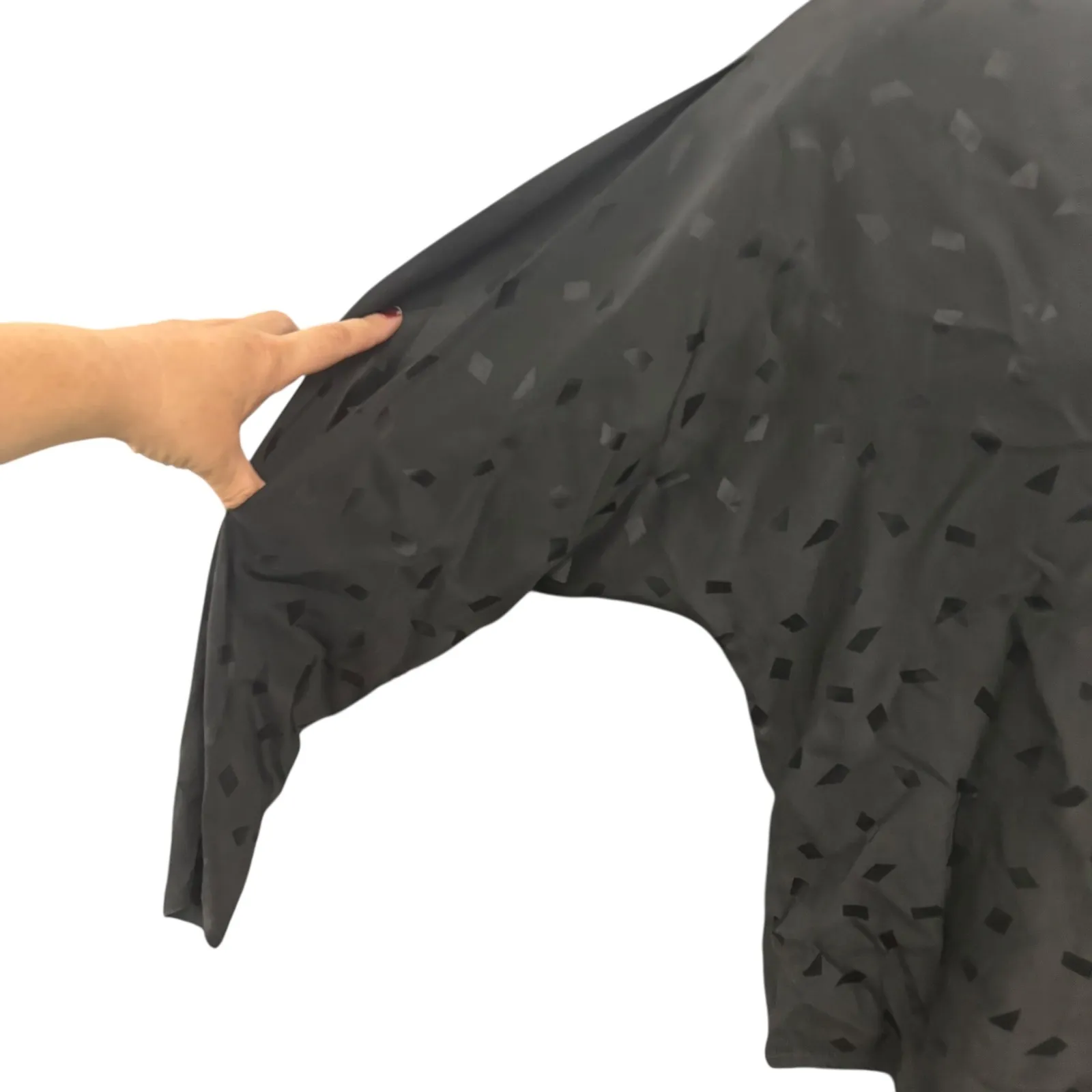 Evan-Picone Silk Blouse Long Sleeve Keyhole Neckline Black Diamond Pattern 8 - Image 5