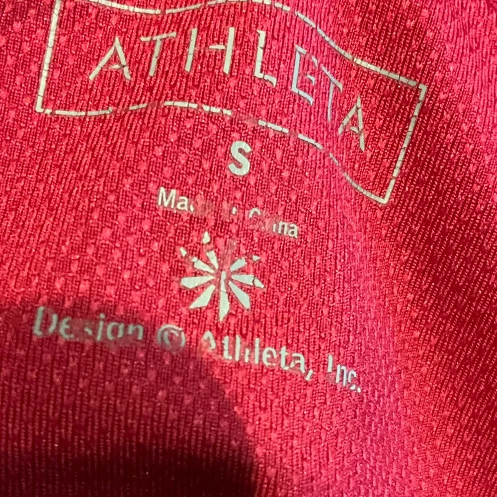 Athleta activewear v-neck fitted short sleeve athletic performance top small - Image 5