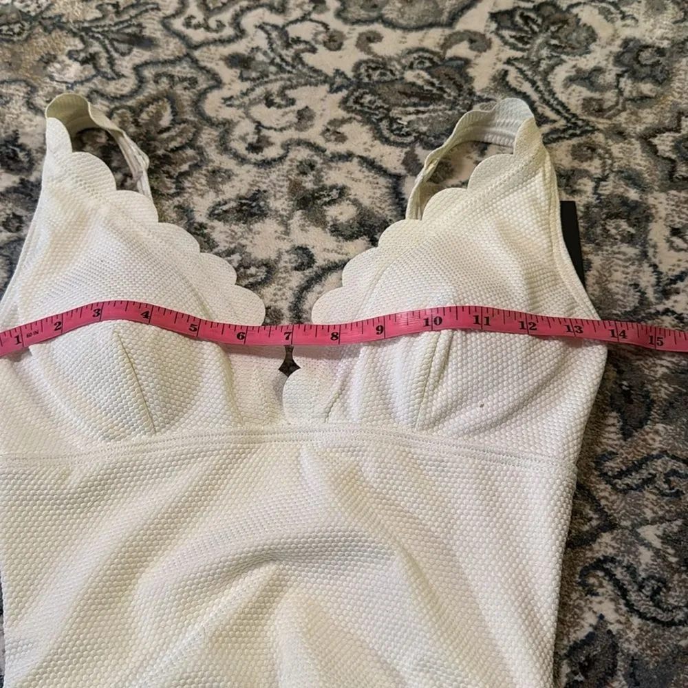 NWT Kate Spade Plunge One Piece Swimsuit - Pique Scallops in White- Size Small - Image 6