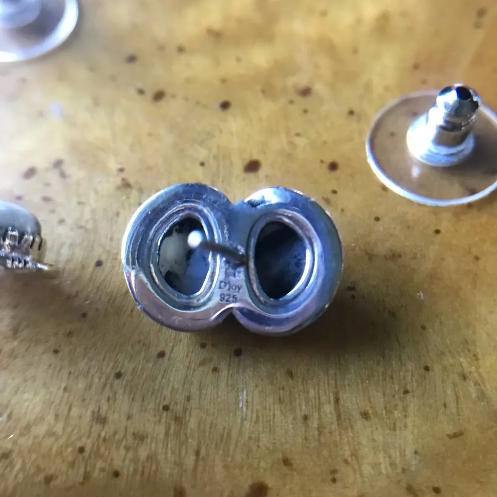 Artistic White Buffalo Sterling Silver Snake Stud Earrings - Image 4