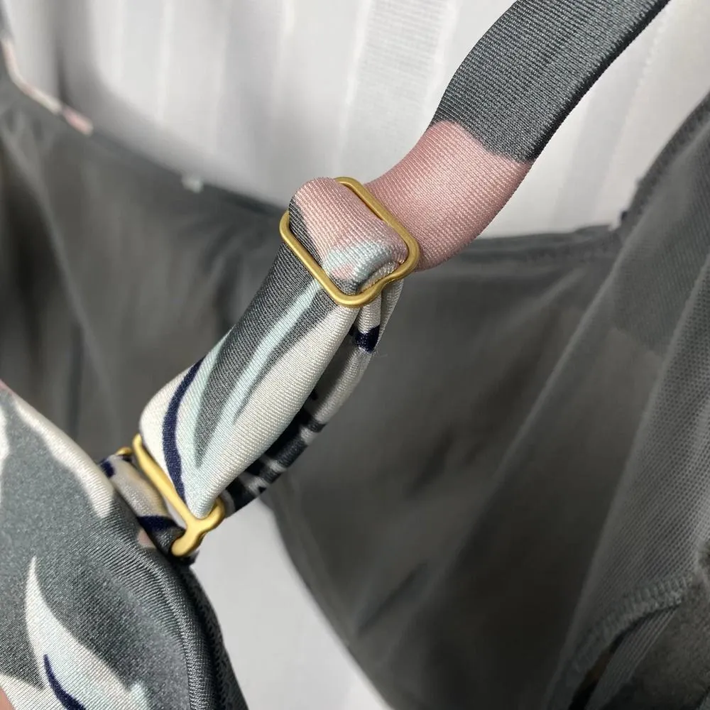 Athleta Aqualuxe Floral Wildflower Adjustable Bra-Sized Bikini Top 36B/C Gray - Image 11