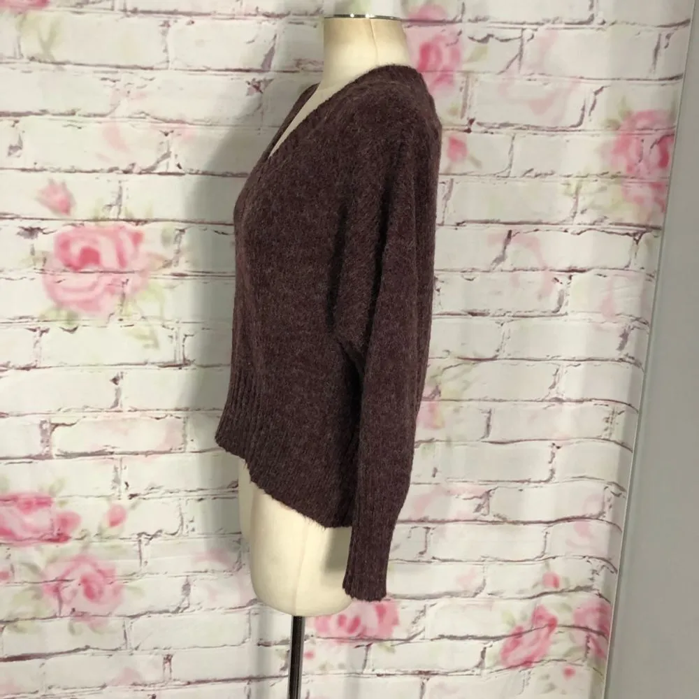 🔥5 for $25 sale🔥 abound burgundy NWT fuzzy furry v neck sweater - Image 6