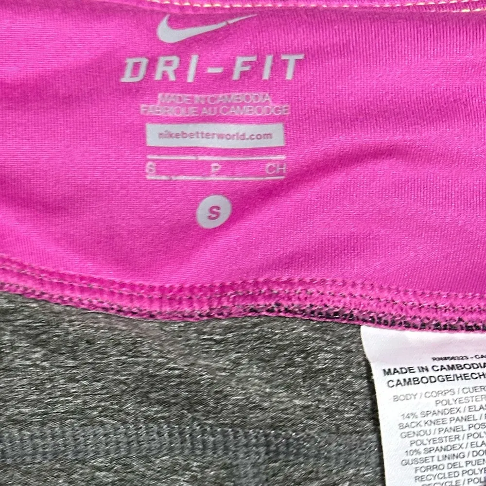 Nike Epic Dri FIT Running Training Tight Fit Gray Crop Leggings Size Small - Image 3