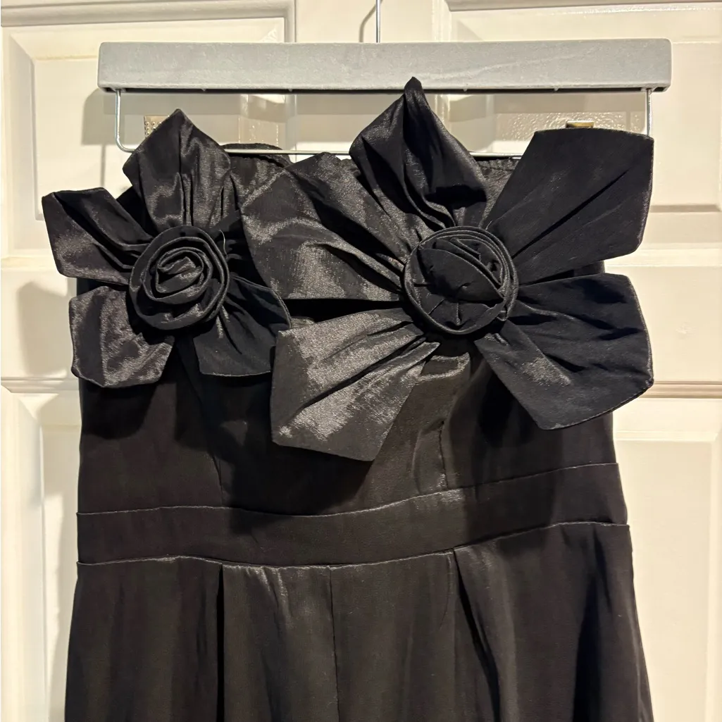 SHEIN  artsy unique 3-D flowers strapless jumpsuit black sz L - Image 2