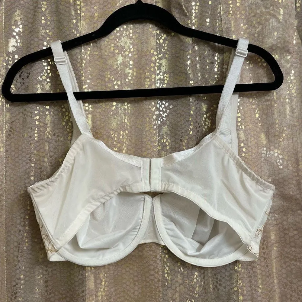 Vintage Cacique intimates white lace no padding bra, size 40D GUC - Image 2