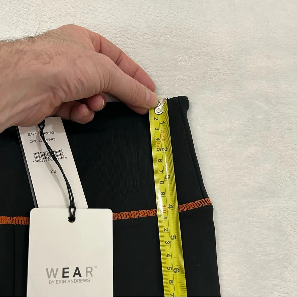 WEAR by Erin Andrews Black Chicago Bears NFL Football Yoga Bike Shorts Womens XS - Image 9