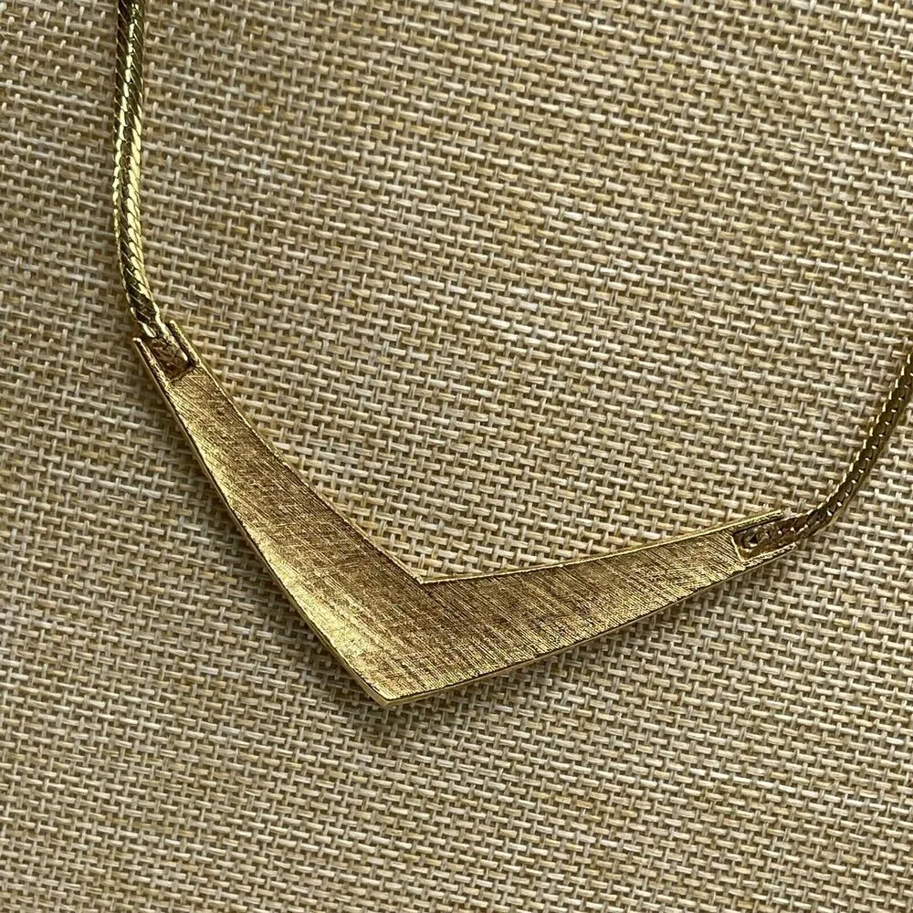 Vintage Avon Gold - Image 4