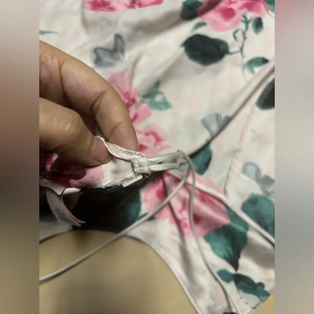 Victoria’s Secret‎ Floral Camisole Tank Top Size Large - Image 12