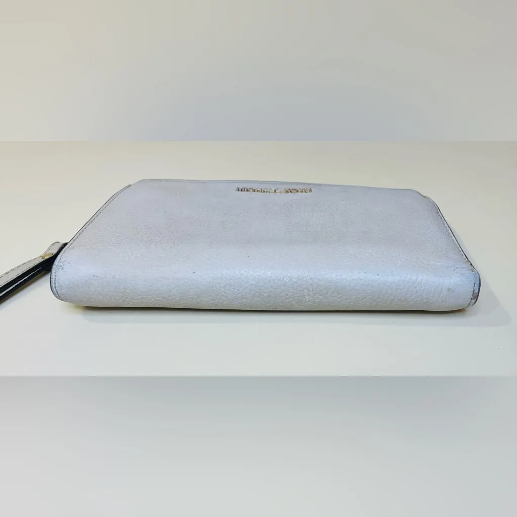 Michael Kors  Adele Double Zip Gold Tone‎ Wristlet Wallet - Image 5