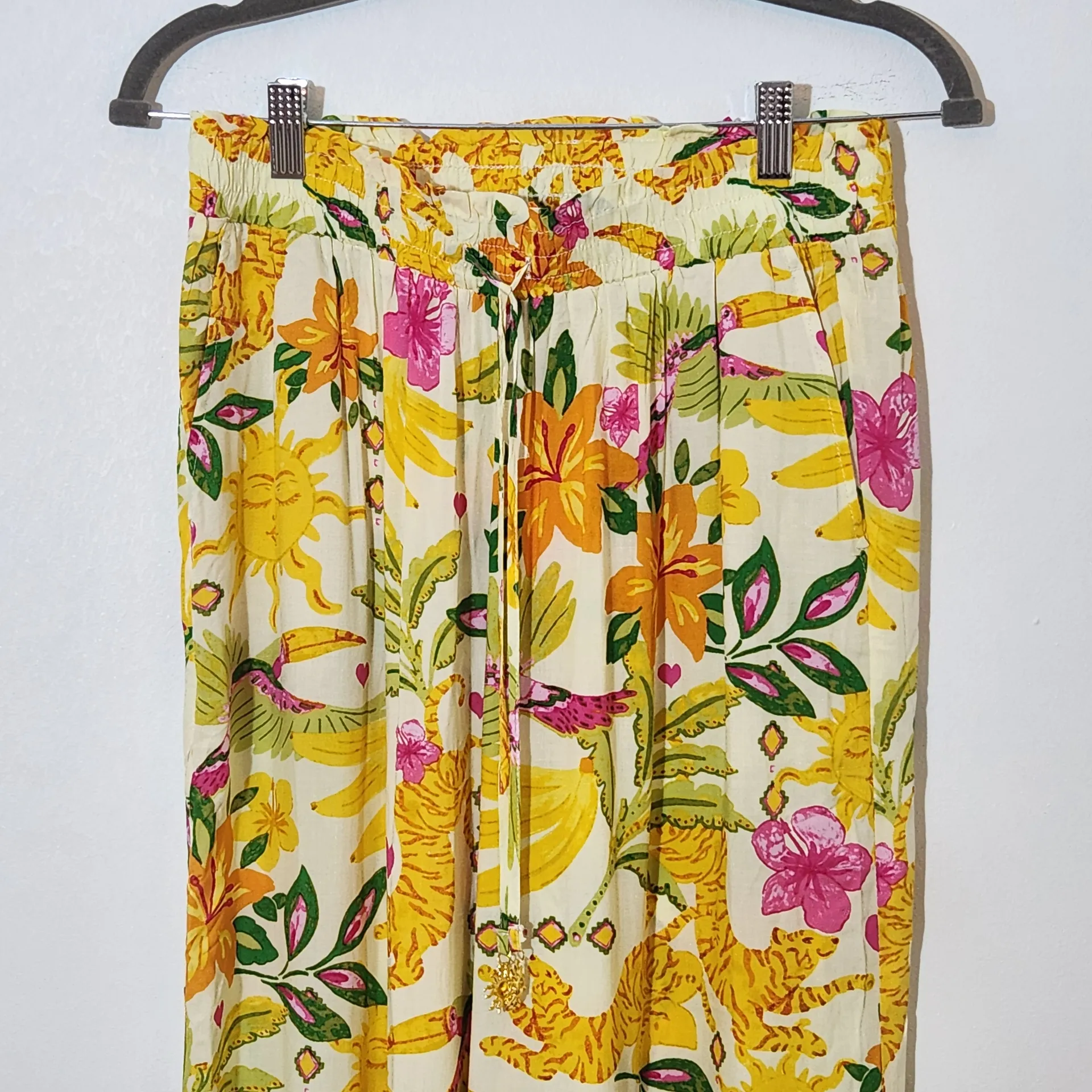 Rose + Olive Yellow Tropical Print Wide-Leg Pants NWT Size Medium - Image 3