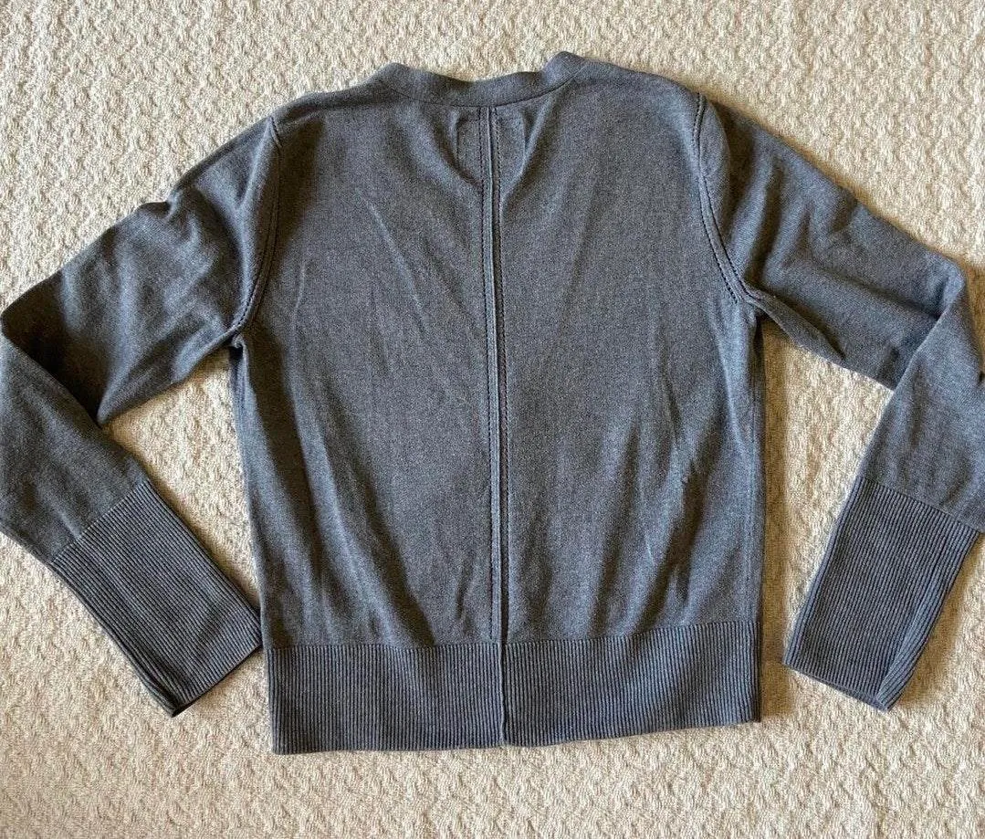 Cardigan Sweater Size M - Image 2