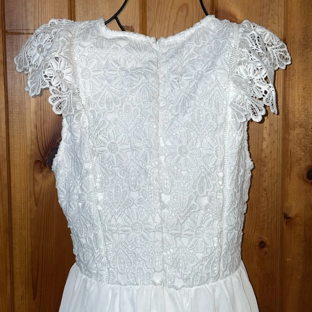 Francesca’s White Lace Cap Sleeve Dress size medium bridal wedding dress mini - Image 6