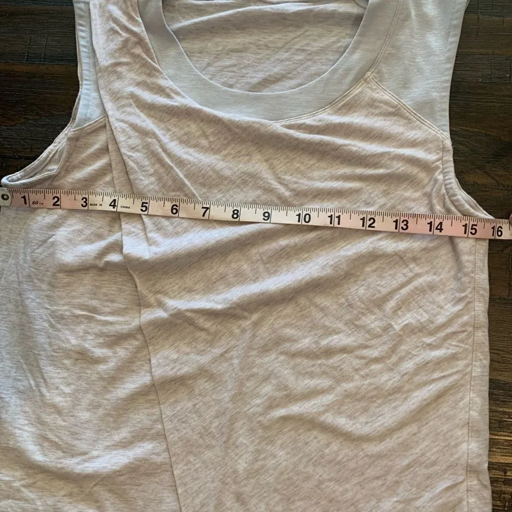Lululemon 2 tone grey sleeveless top Size S - Image 4