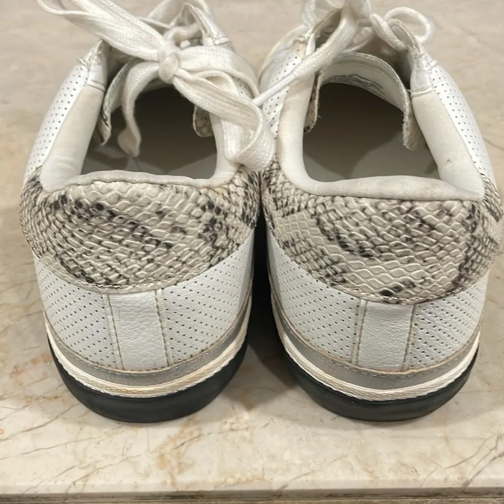 Women's Maddison Sneakers White Silver- A New Day size 8 - Image 3