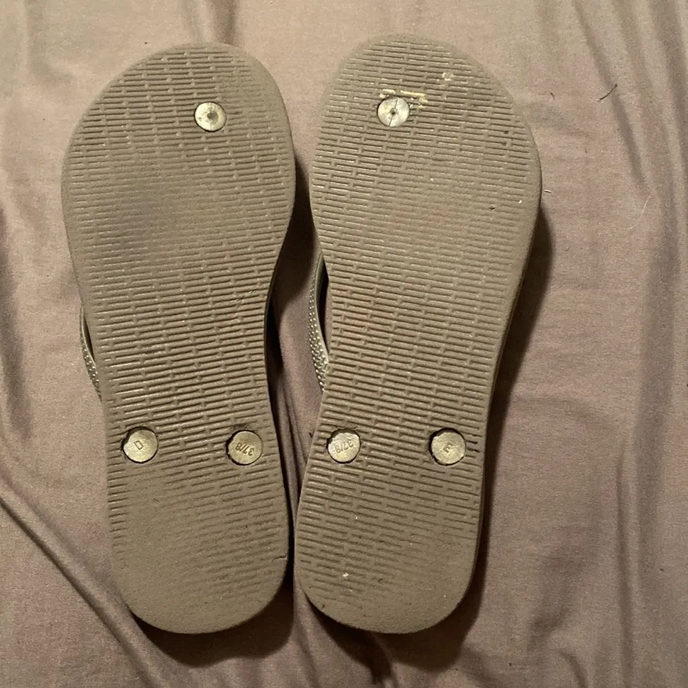 Havaianas Silver Floral Flip Flops - Image 4