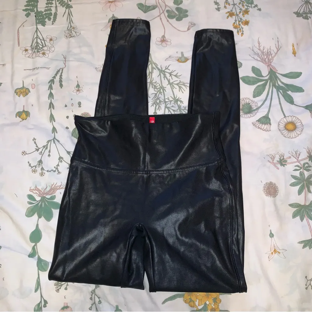 FINAL SALE♥️Spanx Faux leather legging - Image 8