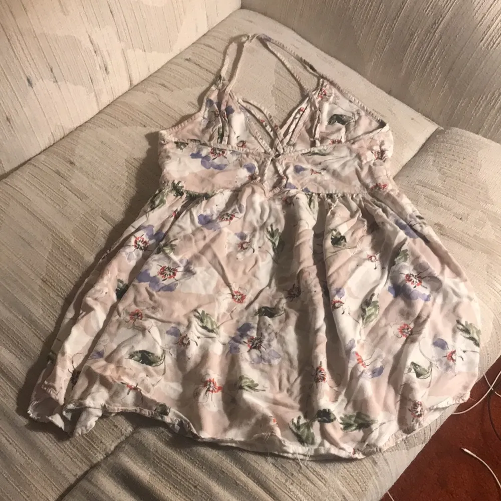 O’Neil Watercolor Above-knee scrappy floral sundress - Image 4