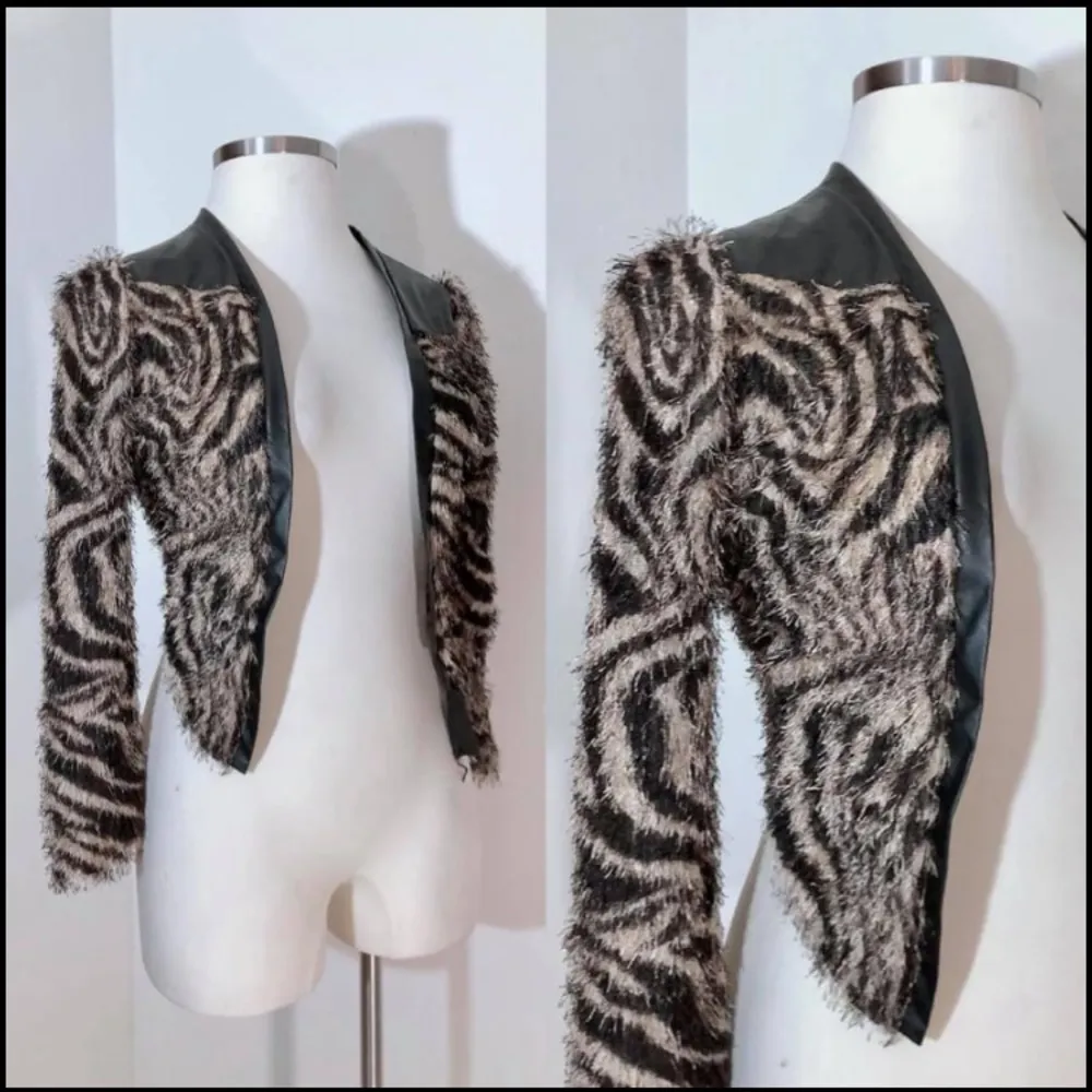 Shaggy cropped jacket zebra print size M Size M - Image 7
