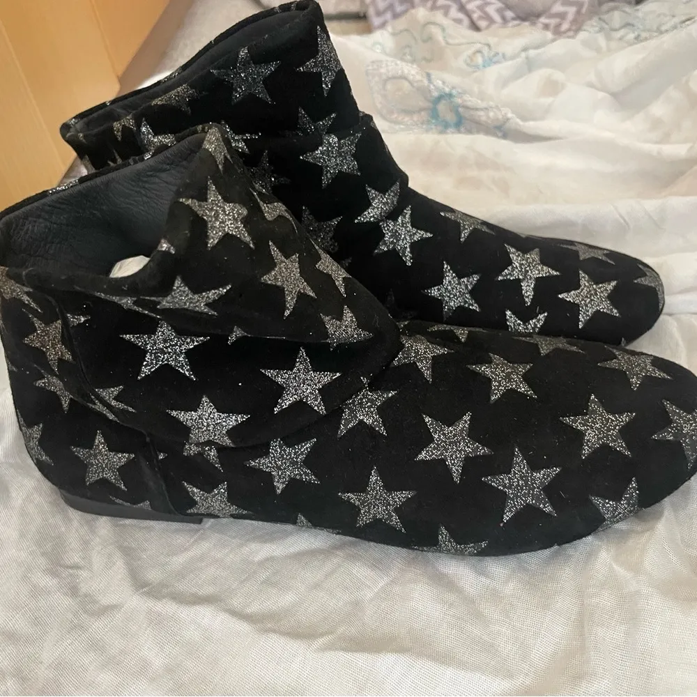 Black Star - Image 3