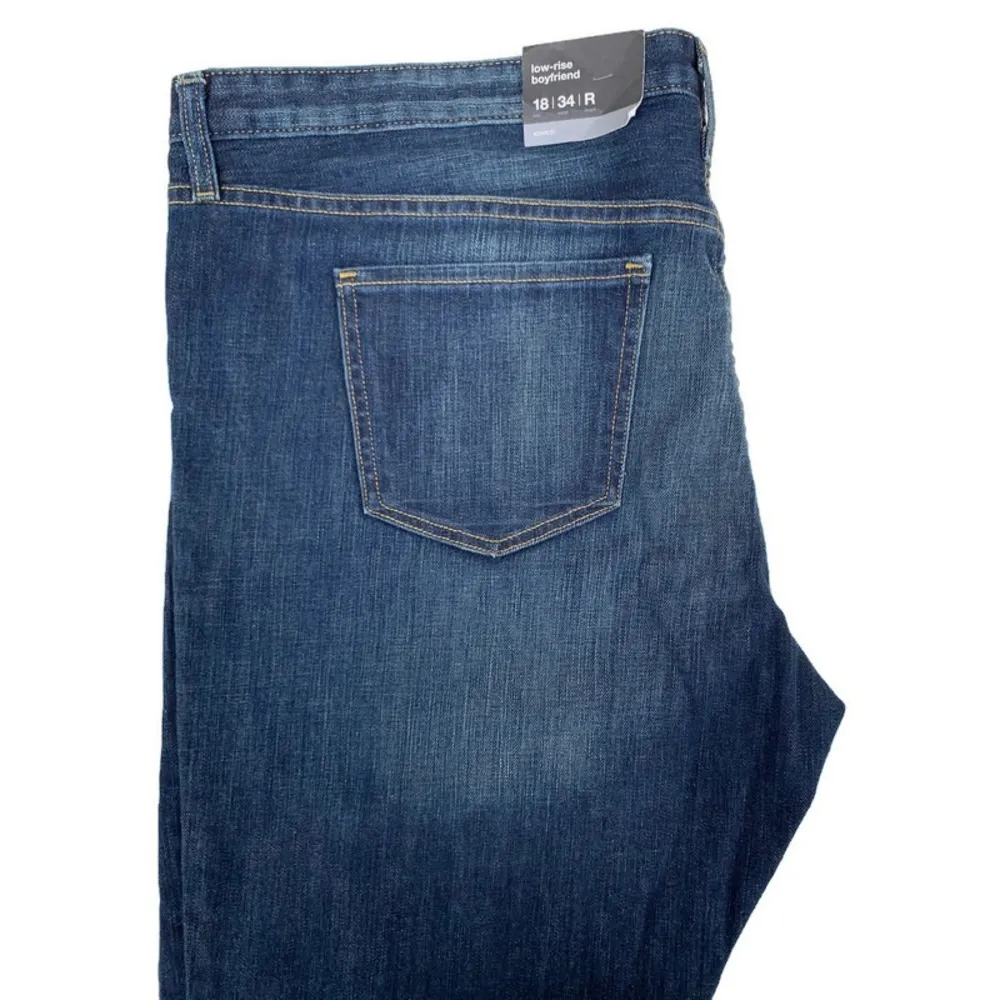 Mossimo Supply Co. Target Low Rise Boyfriend Whiskered Rolled Hem Jeans NWT 18R - Image 4