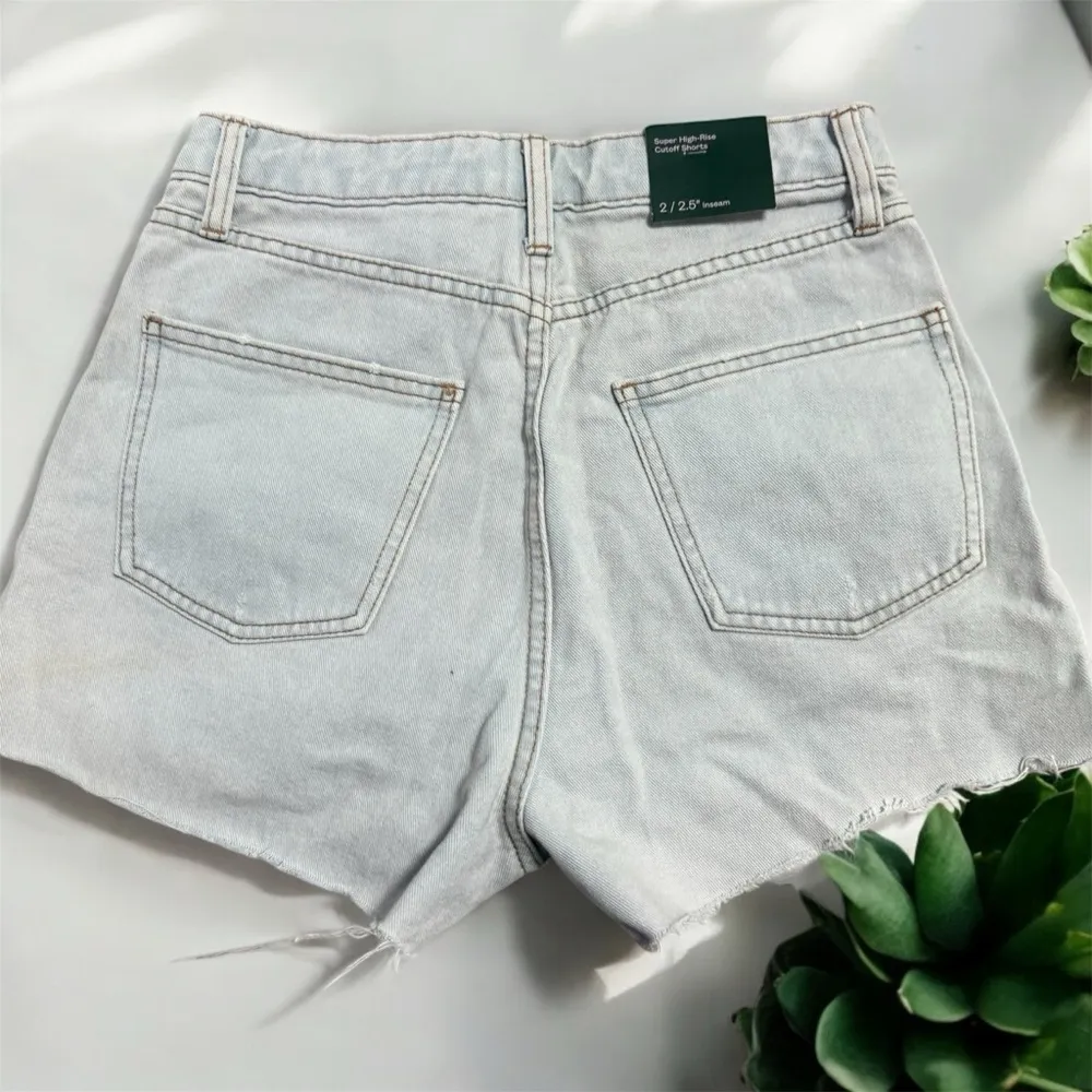 Wild Fable NWT Super High-Rise Cutoff Shorts Size 2 - Image 2