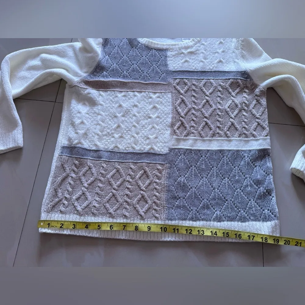 Alfred Dunner Womens Gray White Check Long Sleeve Pullover Sweater Size PM - Image 5