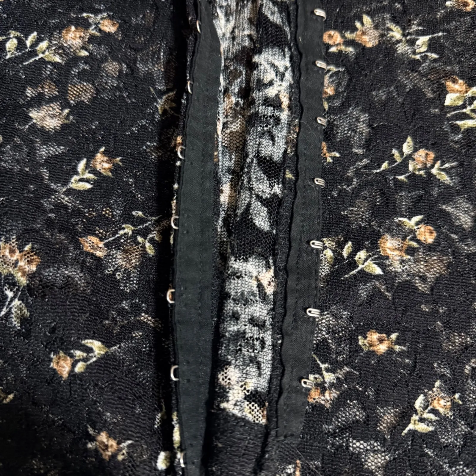 Vtg Charlotte Russe 90s Black Floral Lace Bell Sleeve V Neck Babydoll Whimsigoth - Image 13