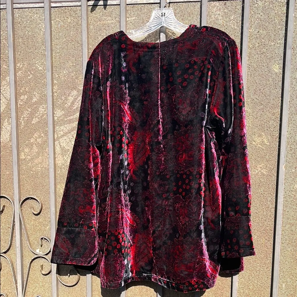 Elegant Velvet Blazer in Rich Red and Black Size 18W - Image 6