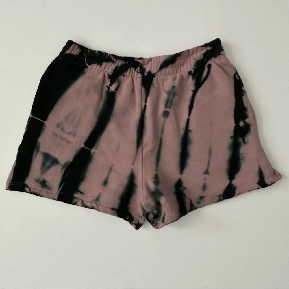 UGG Tie Dye Short Size XS Women - Image 9