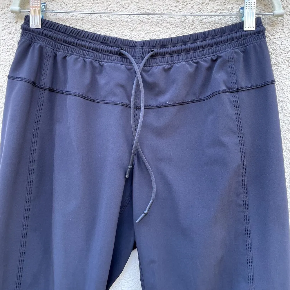 Lululemon Black Step Lively Crops 8 Lightweight - Image 2