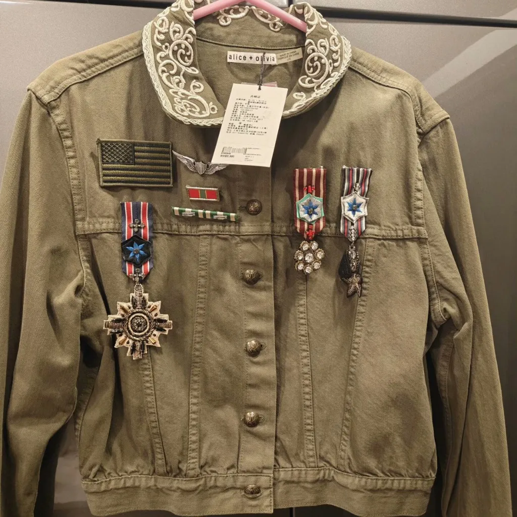 Alice + Olivia Chloe Embroidered Jacket US8 - Image 5