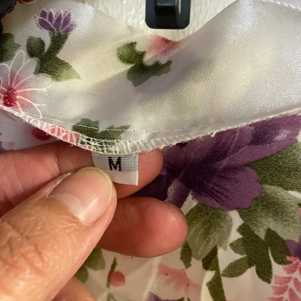 Womens Satin Kimono Sleep Robe M 40” White W/ Pink Purple Floral Flowers Size M - Image 4