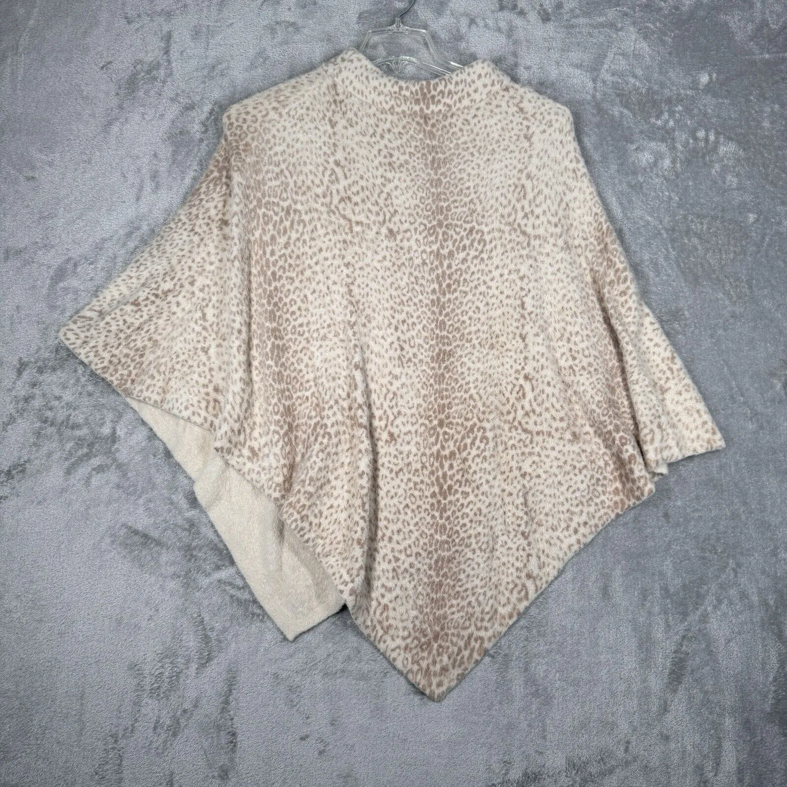 Chicos Sweater Womens‎ Small Medium Tan Cream Poncho Cheetah Classic Edgy Earthy - Image 3
