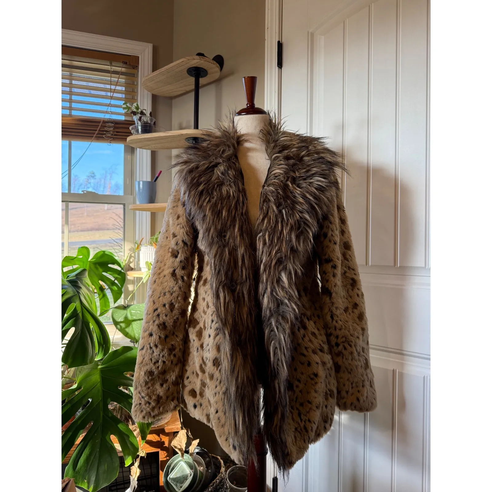 Daytrip  Leopard Faux Fur Collar Jacket Women's Size M - Image 5