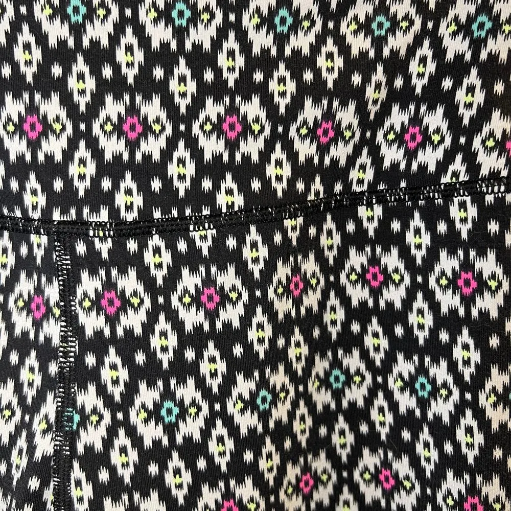Victoria's Secret Sport Southwestern Print Leggings Size M - Image 5