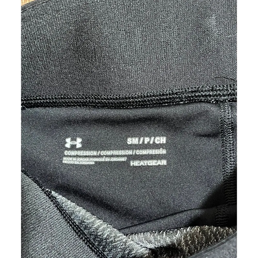 Under Armour Heatgear Jacquard Ankle Crop Leggings Low Rise size SMALL - Image 3