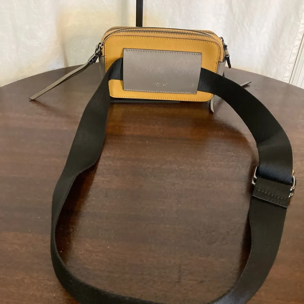 Botkier belt bag with adjustable strap - Image 2